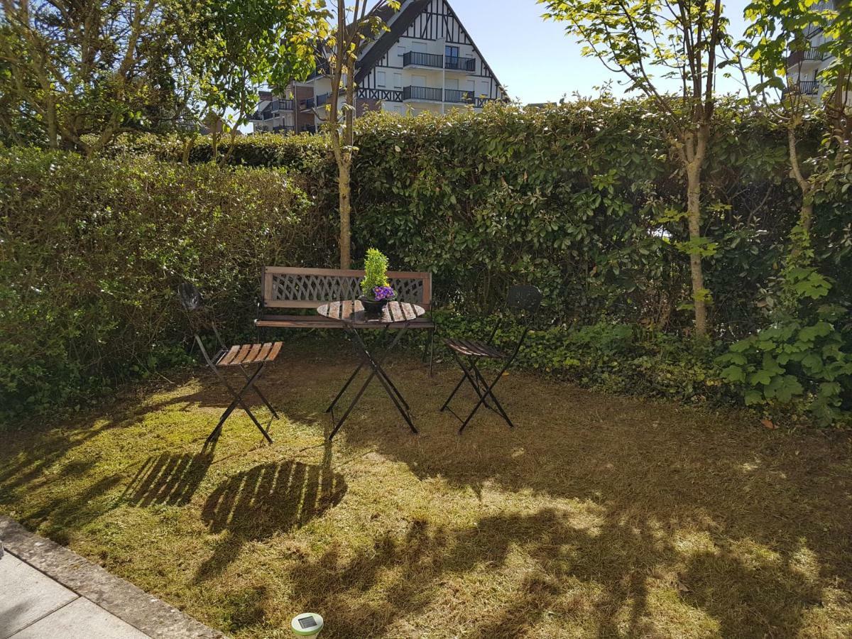 Studio Fleur Marine Apartment Cabourg Exterior photo